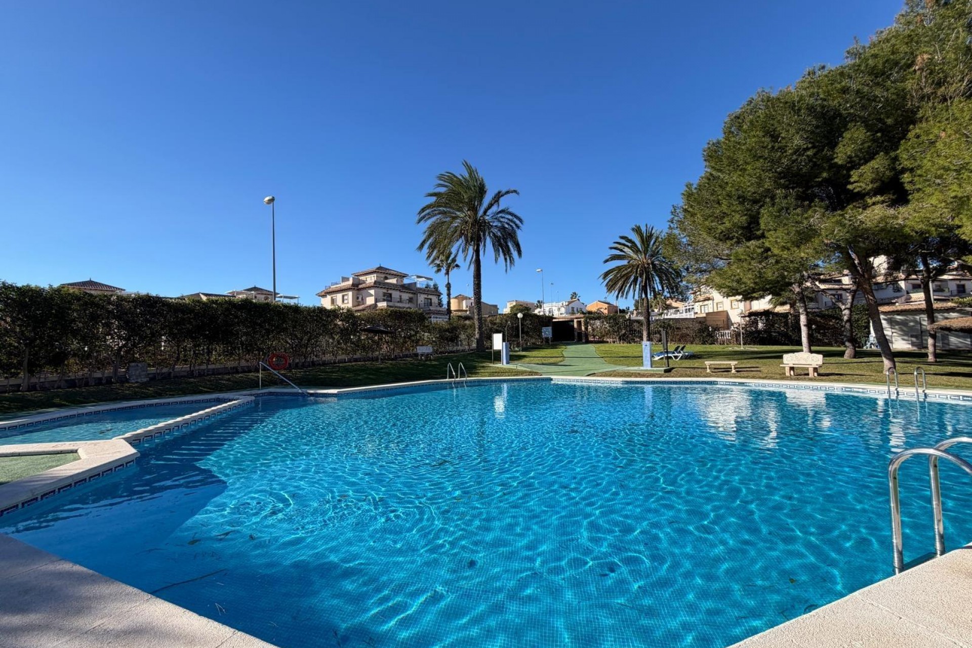 A Vendre - Adosado -
Orihuela Costa - Las Filipinas