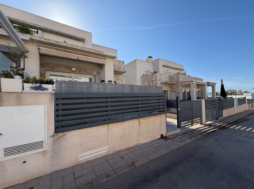 A Vendre - Adosado -
Torrevieja - Aguas Nuevas