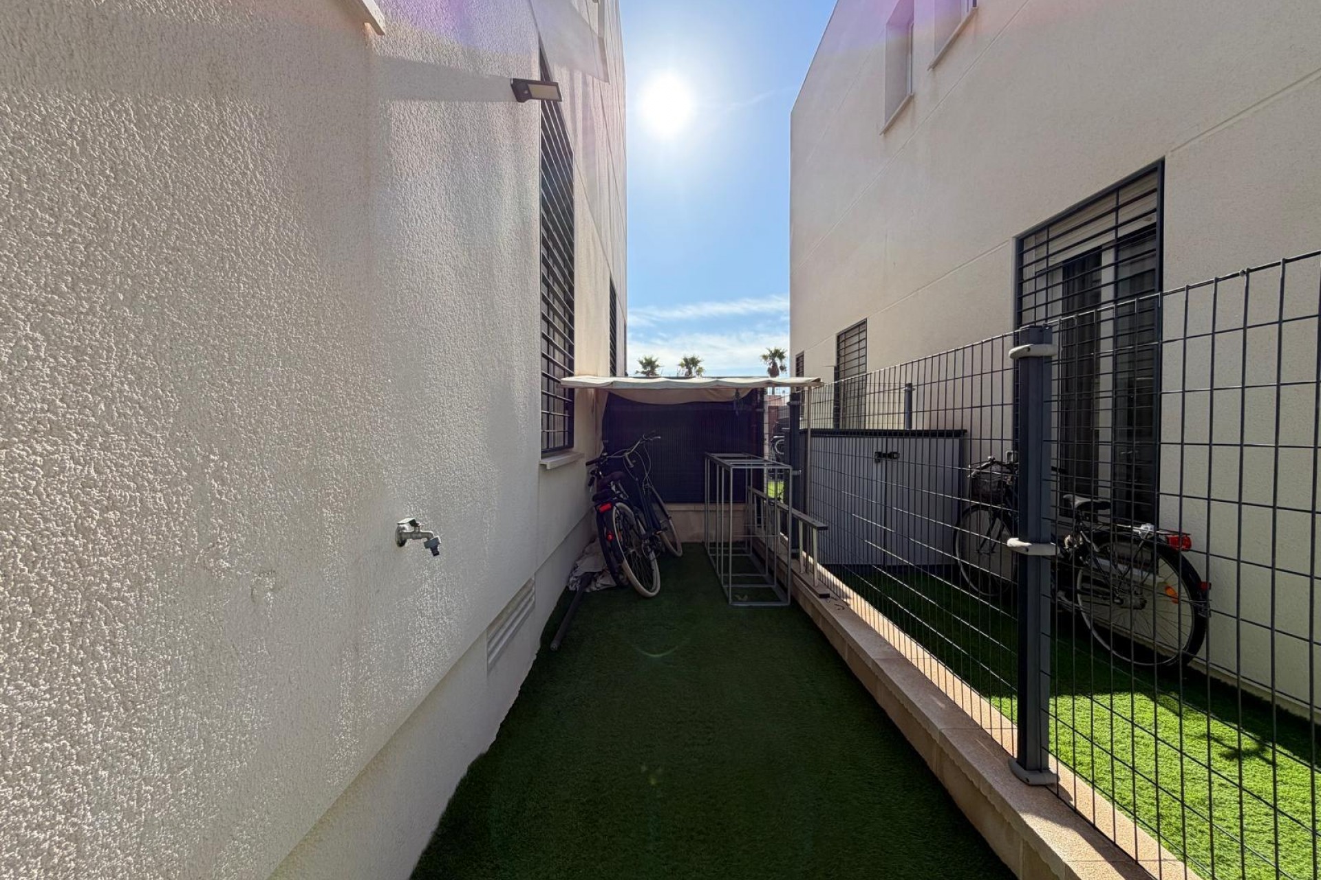 A Vendre - Adosado -
Torrevieja - Aguas Nuevas