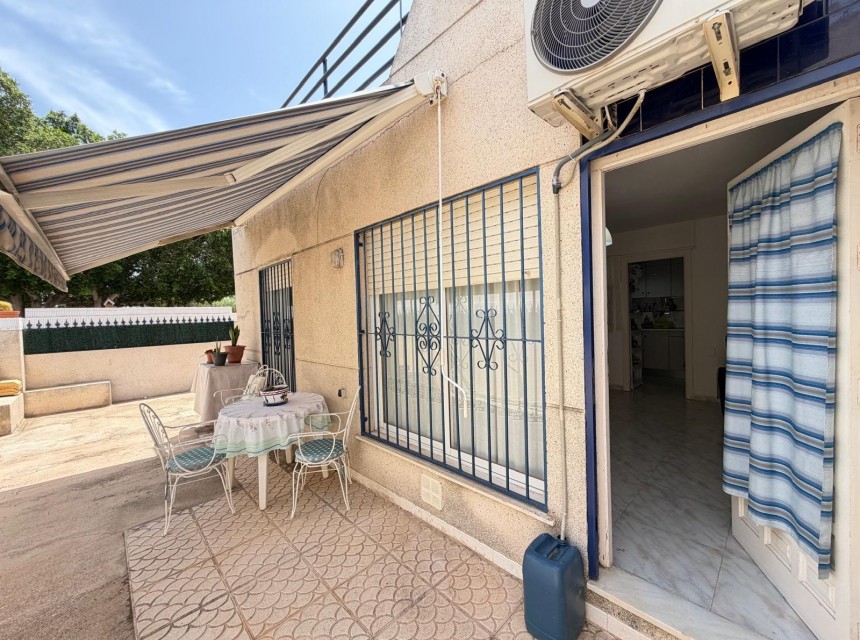 A Vendre - Adosado -
Torrevieja - Carrefour
