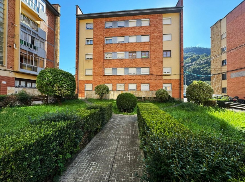 A Vendre - Apartamento -
Aller - Corigos