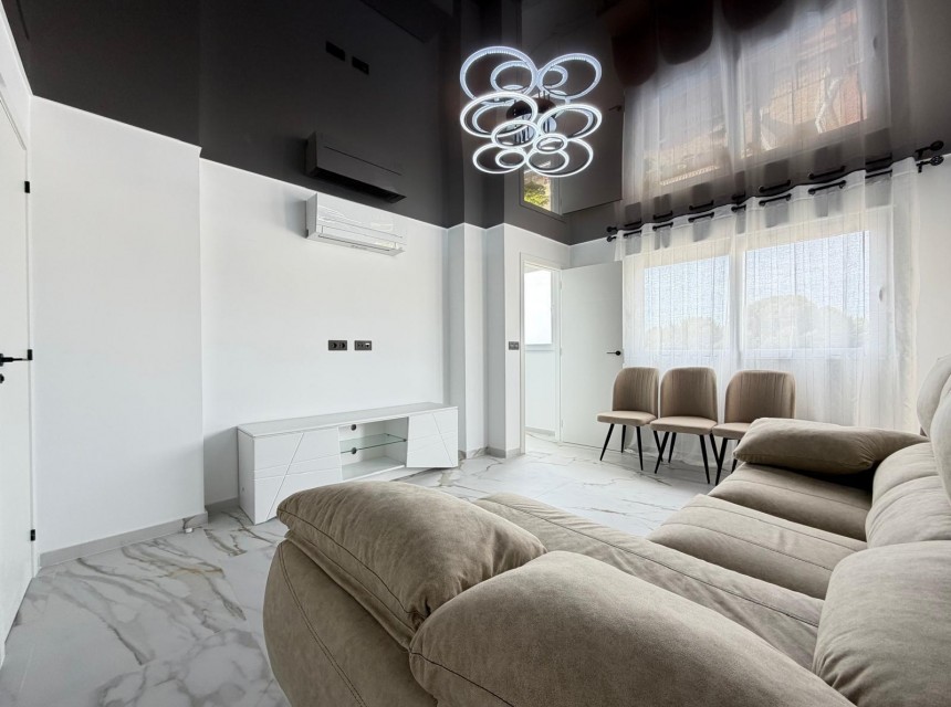 A Vendre - Apartamento -
Orihuela Costa - La Zenia