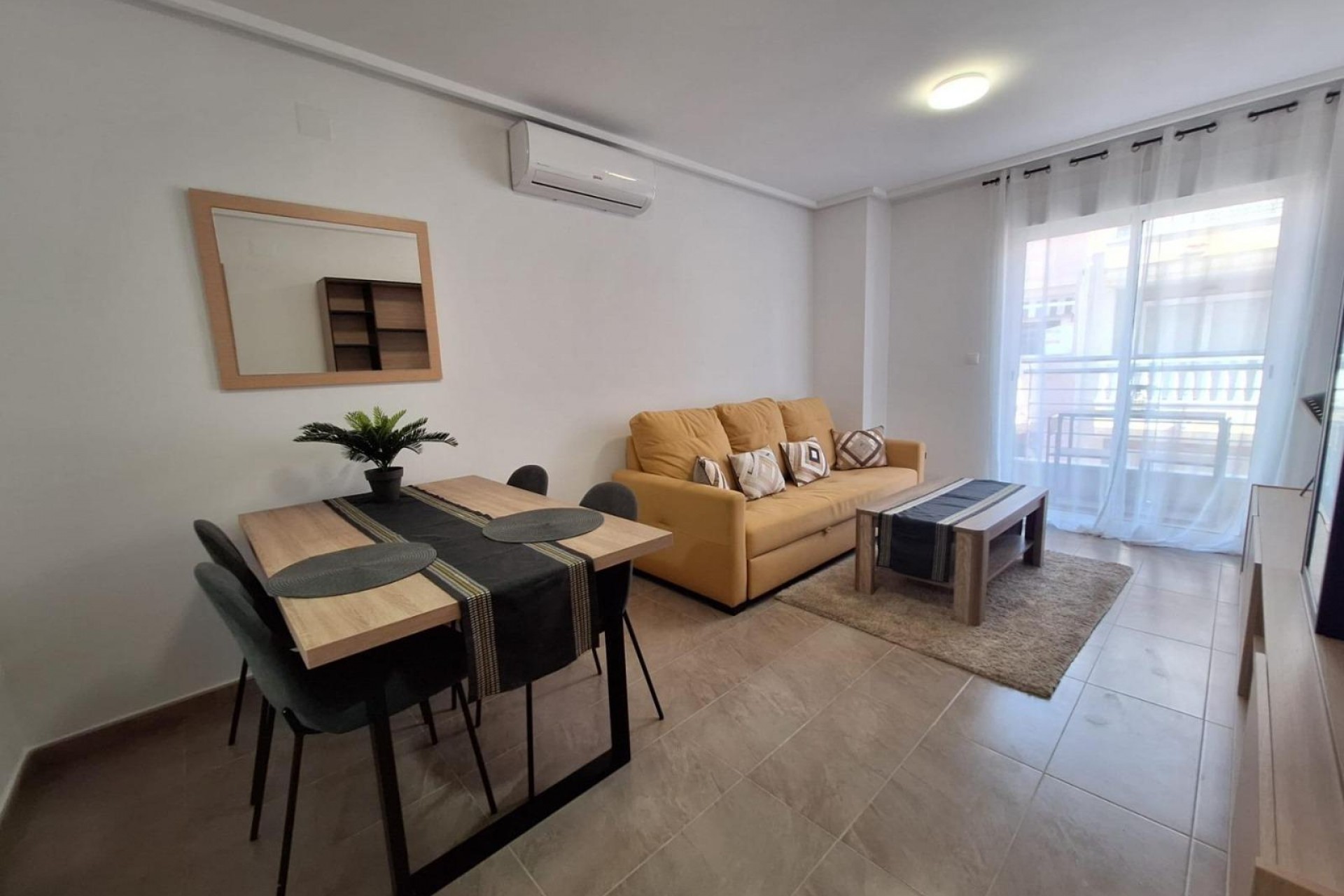 A Vendre - Apartamento -
Torrevieja - Centro