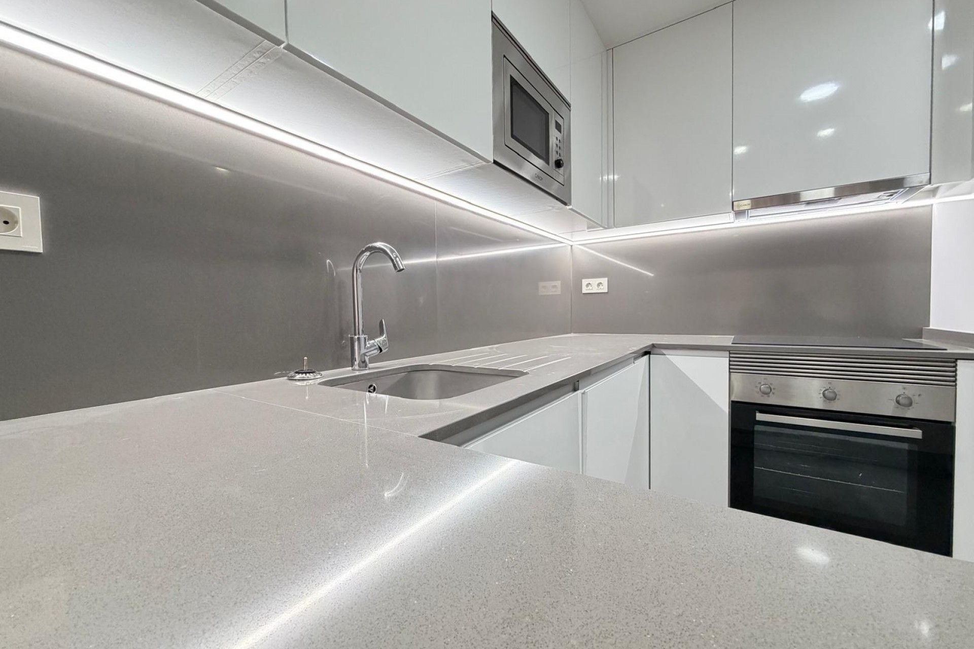 A Vendre - Apartamento -
Torrevieja - Estacion de autobuses