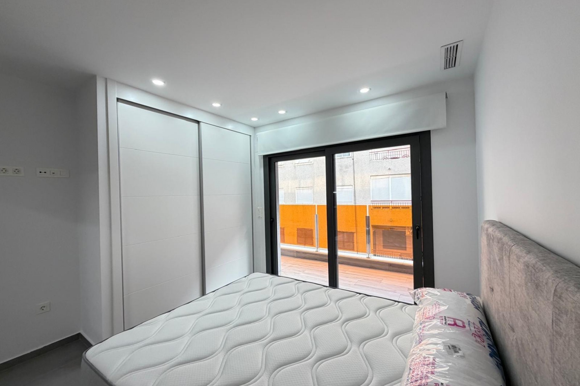 A Vendre - Apartamento -
Torrevieja - Estacion de autobuses