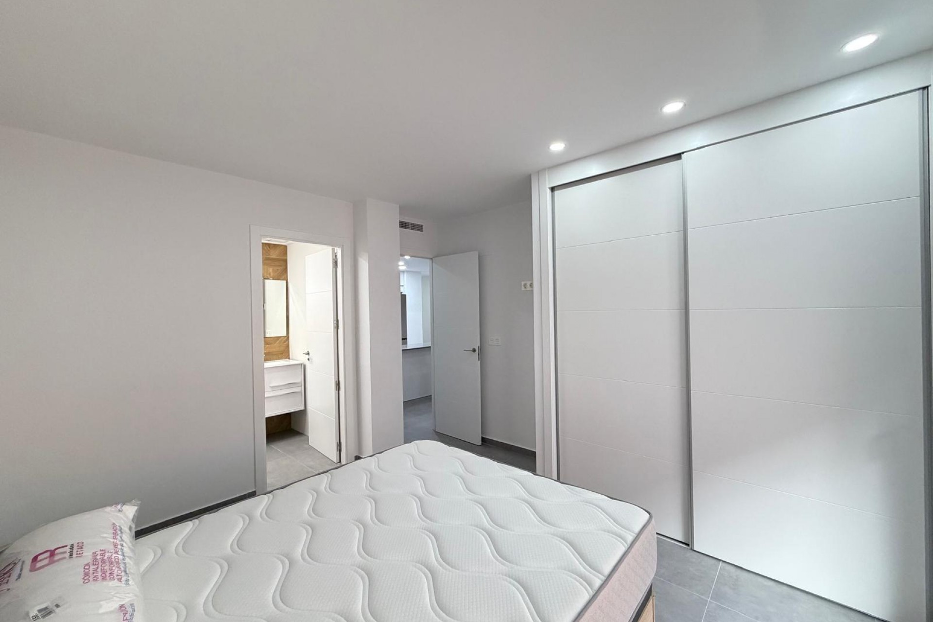 A Vendre - Apartamento -
Torrevieja - Estacion de autobuses