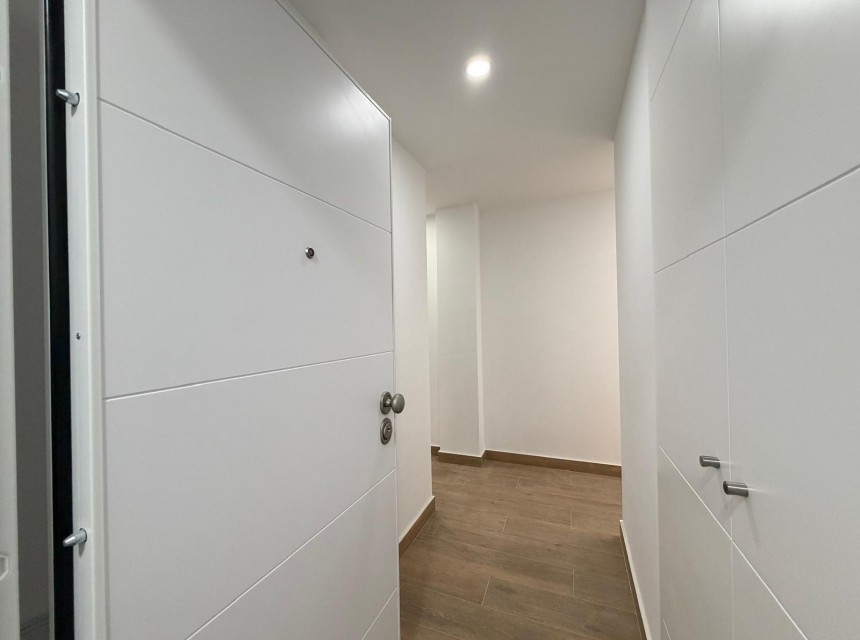 A Vendre - Apartamento -
Torrevieja - Estacion de autobuses