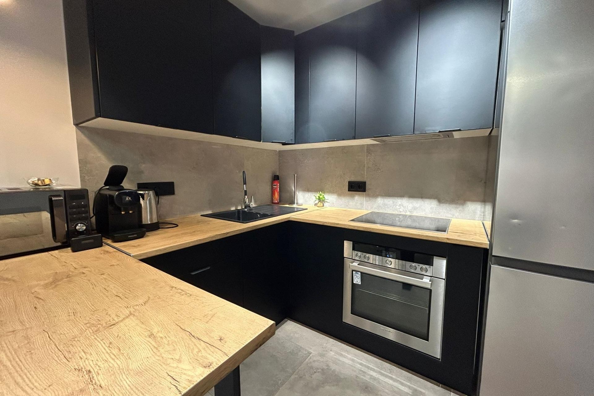 A Vendre - Apartamento -
Torrevieja - Estacion de autobuses