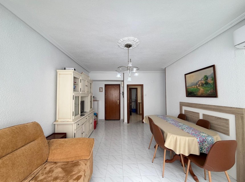 A Vendre - Apartamento -
Torrevieja - Estacion de autobuses