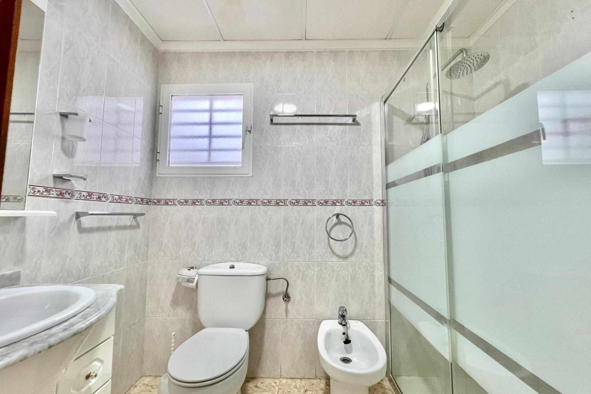 A Vendre - Apartamento -
Torrevieja - Habaneras