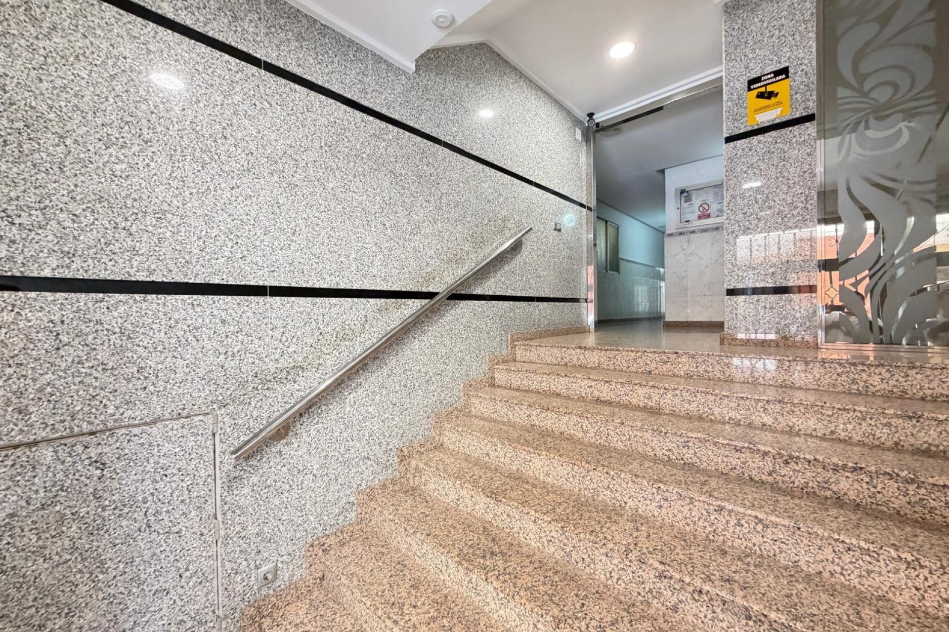 A Vendre - Apartamento -
Torrevieja - Las Piscinas Naturales