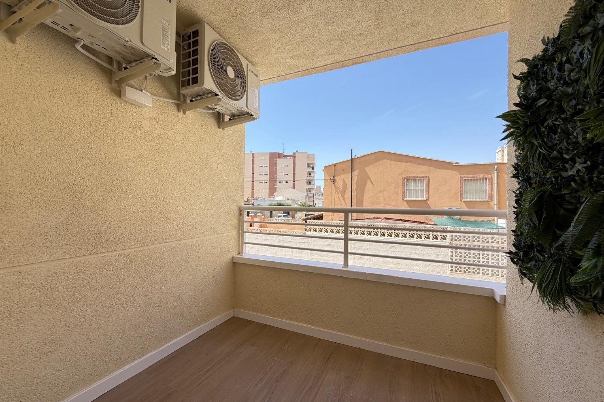 A Vendre - Apartamento -
Torrevieja - Nueva Torrevieja
