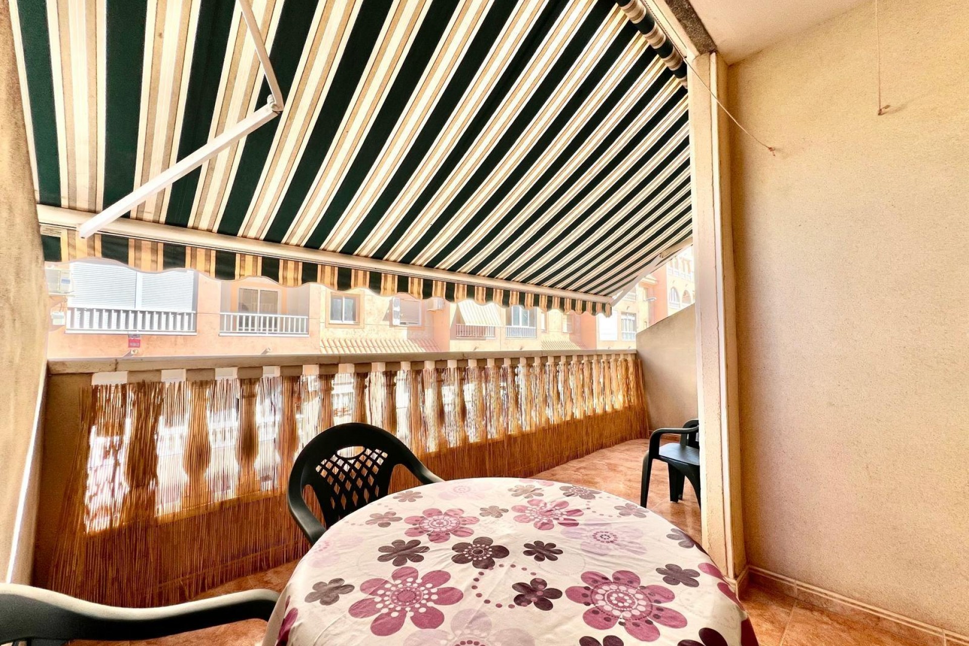 A Vendre - Apartamento -
Torrevieja - Parque de las Naciones