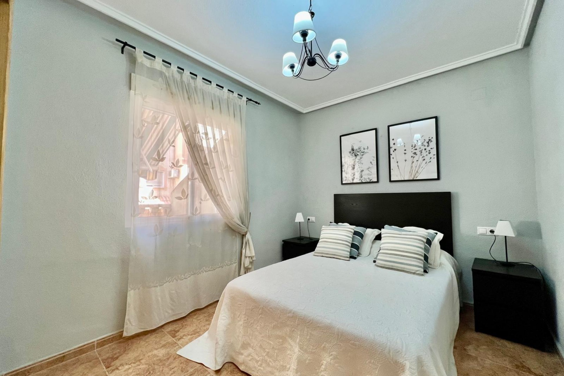 A Vendre - Apartamento -
Torrevieja - Parque de las Naciones