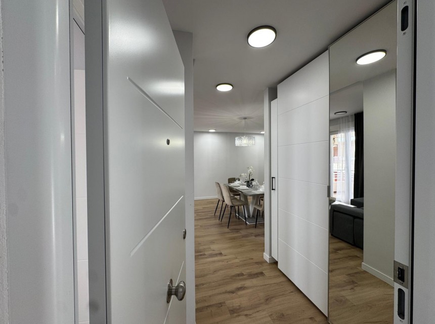 A Vendre - Apartamento -
Torrevieja - Playa del cura