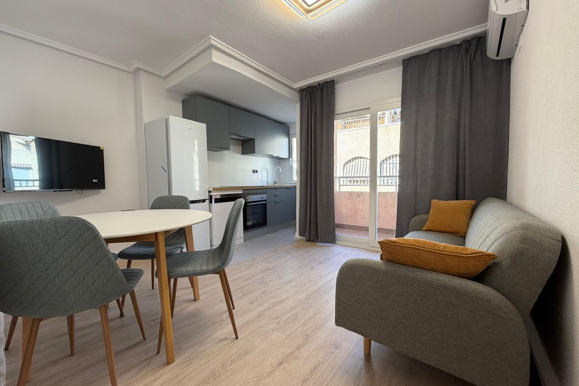 A Vendre - Apartamento -
Torrevieja - Playa del cura