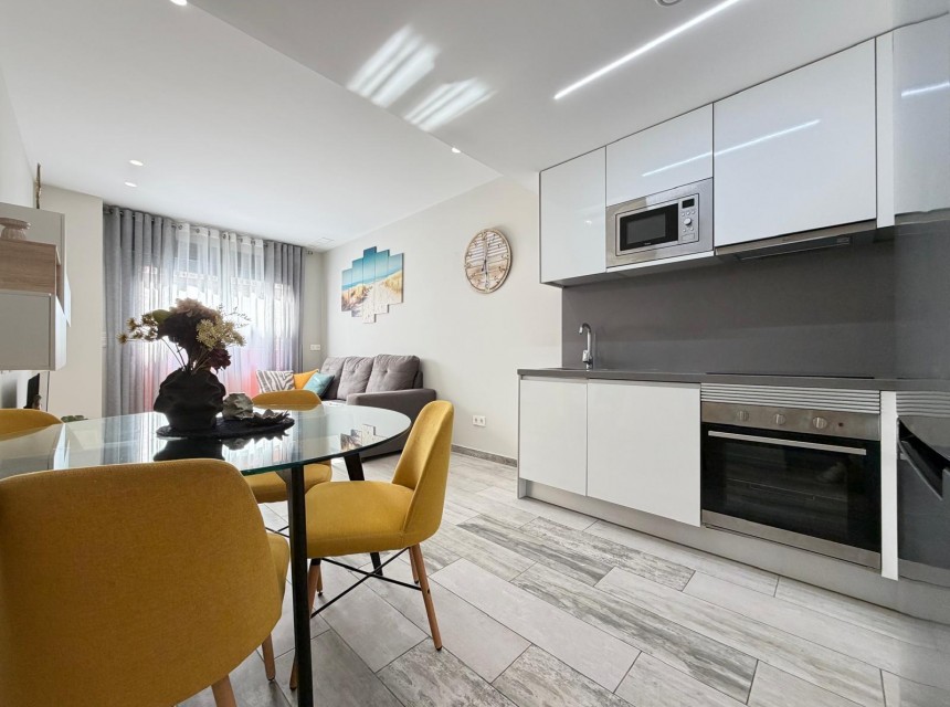 A Vendre - Apartamento -
Torrevieja - Playa del cura
