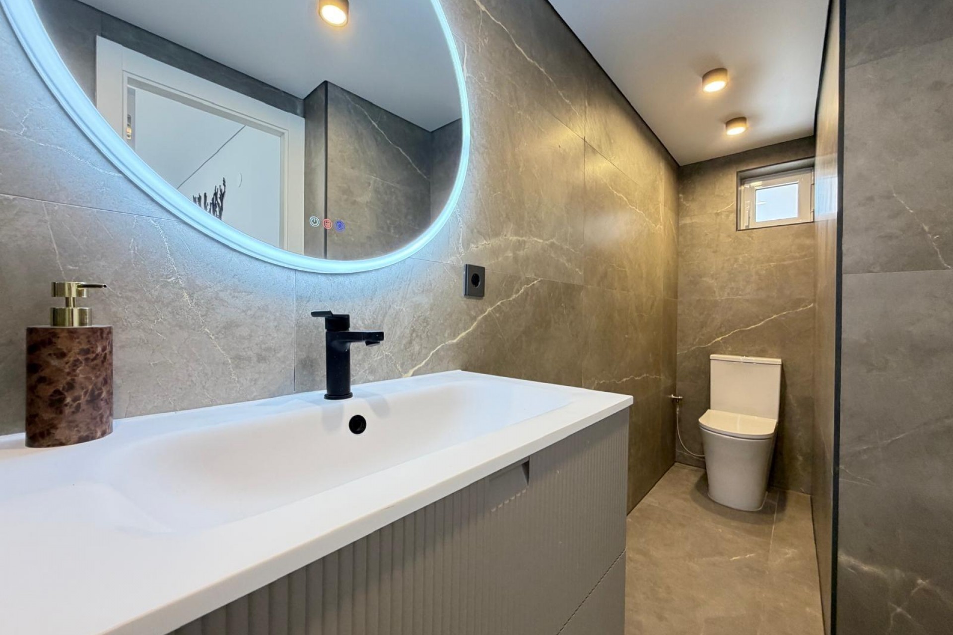 A Vendre - Apartamento -
Torrevieja - Punta Prima