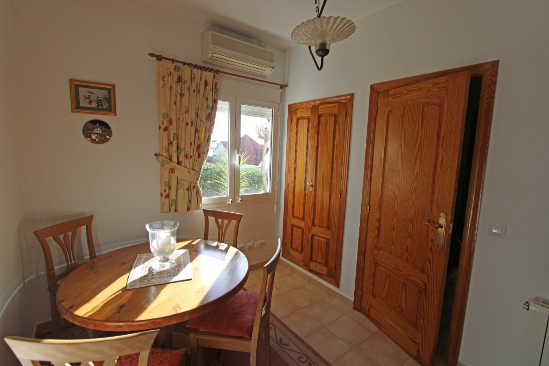 A Vendre - Appartment -
Jalon