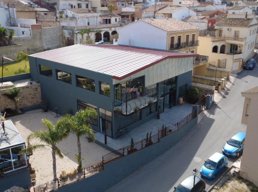 A Vendre - Commercial -
Benidoleig