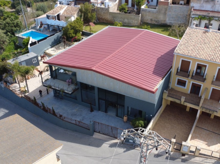 A Vendre - Commercial -
Benidoleig