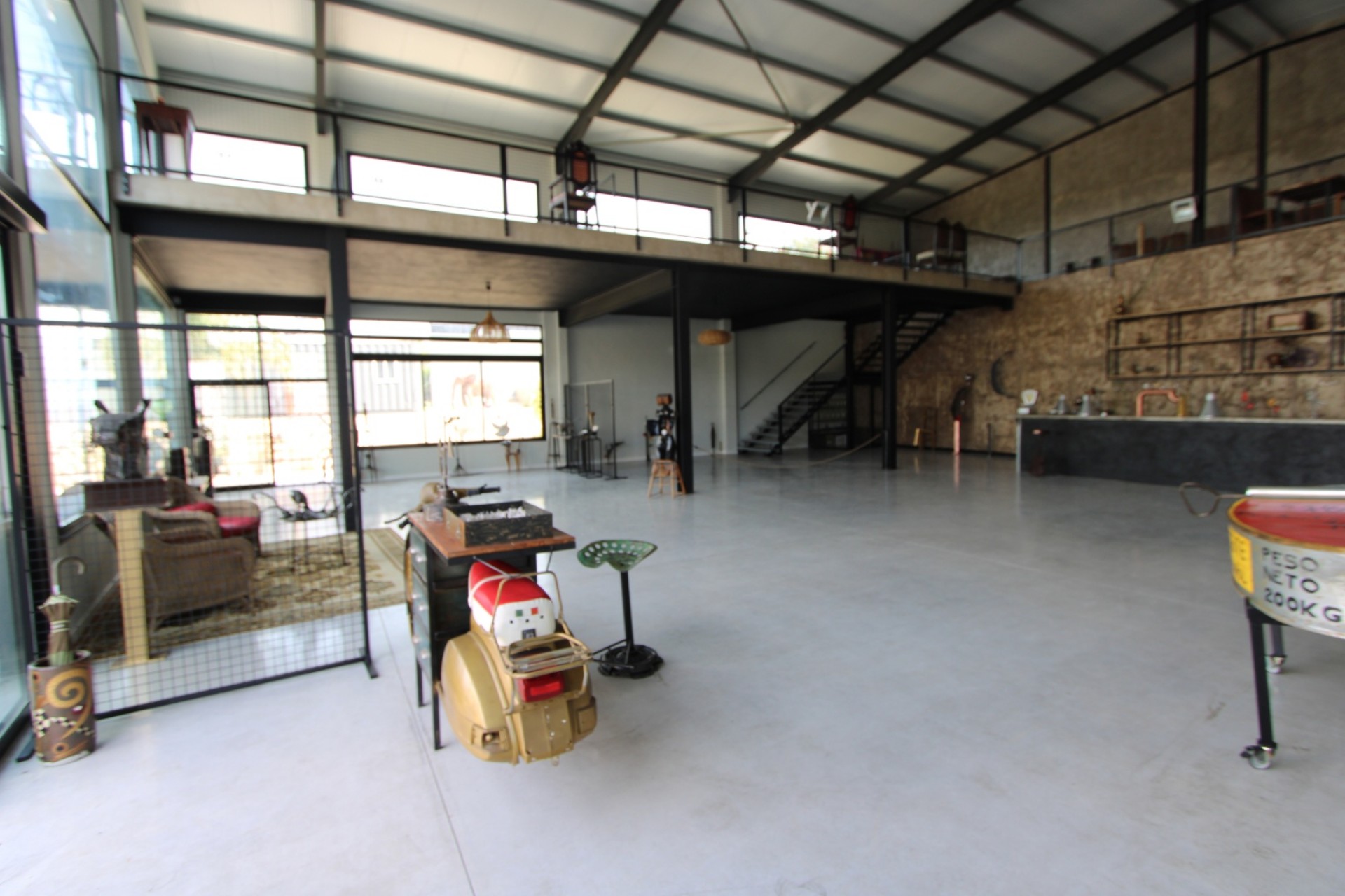 A Vendre - Commercial -
Benidoleig