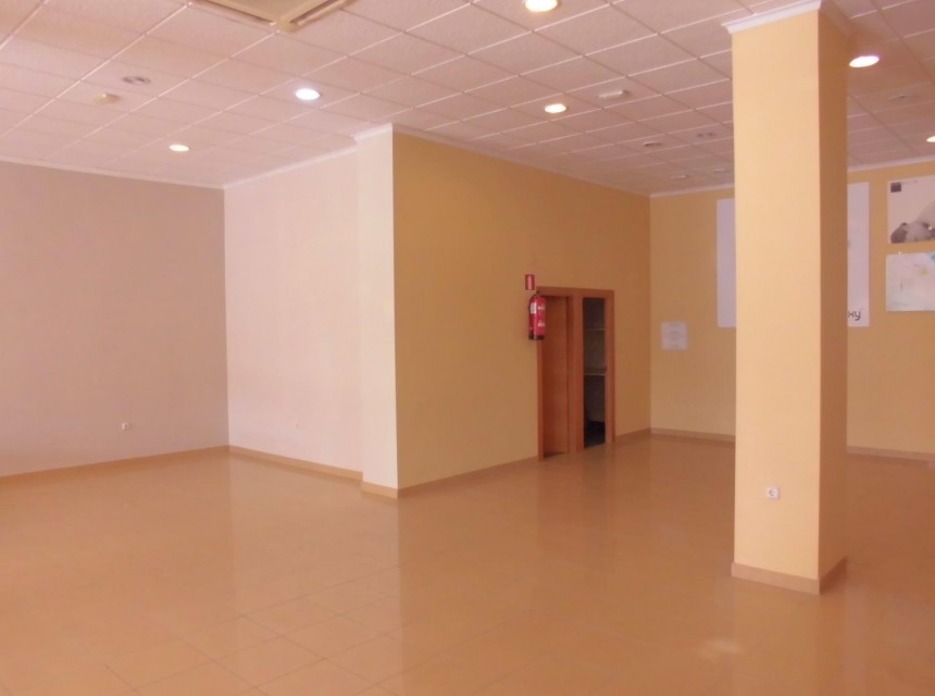 A Vendre - Commercial -
Calpe