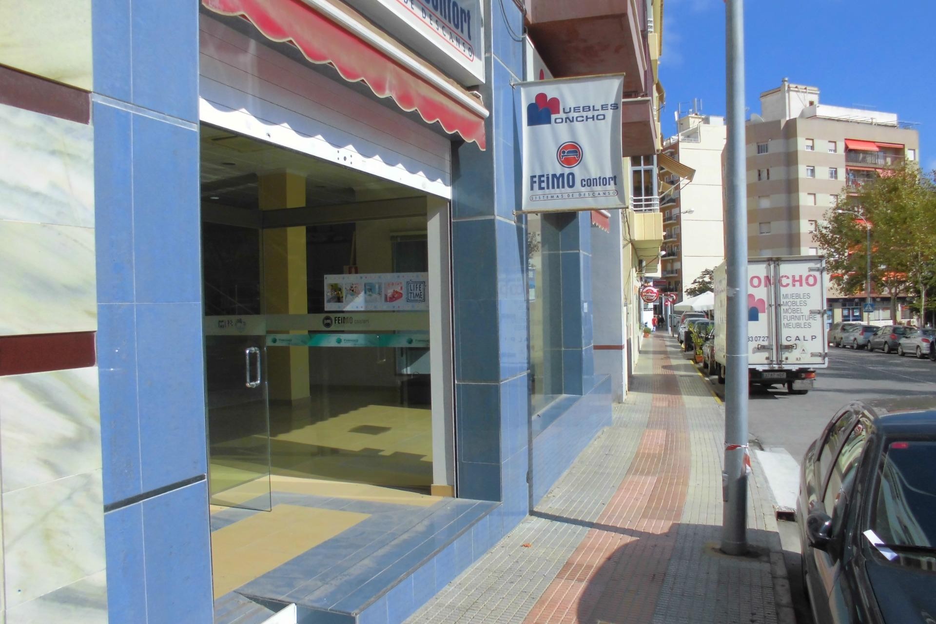 A Vendre - Commercial -
Calpe