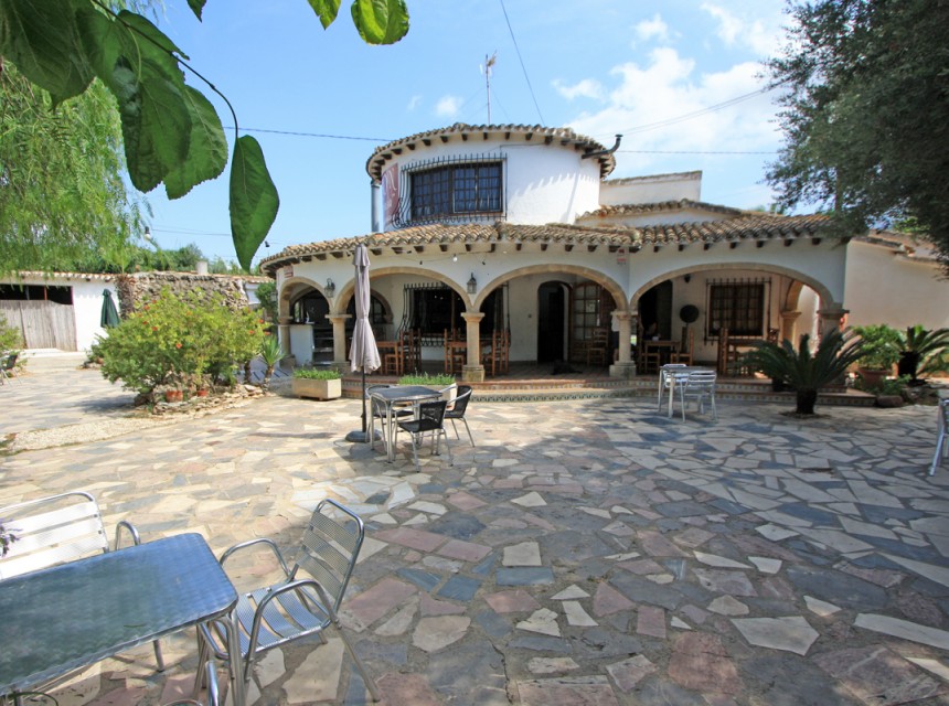 A Vendre - Commercial -
El Vergel - Periferia