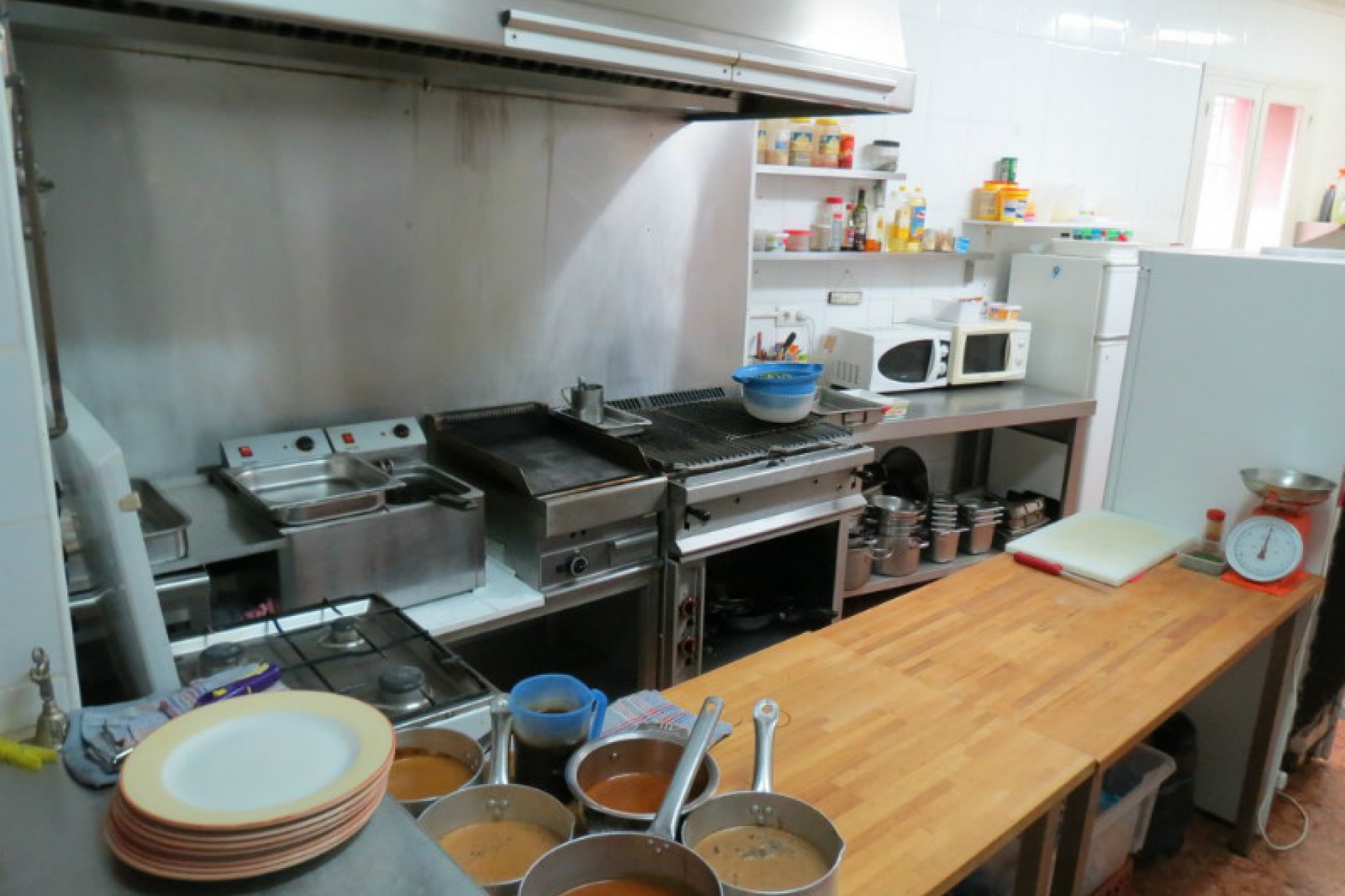 A Vendre - Commercial -
Jalon