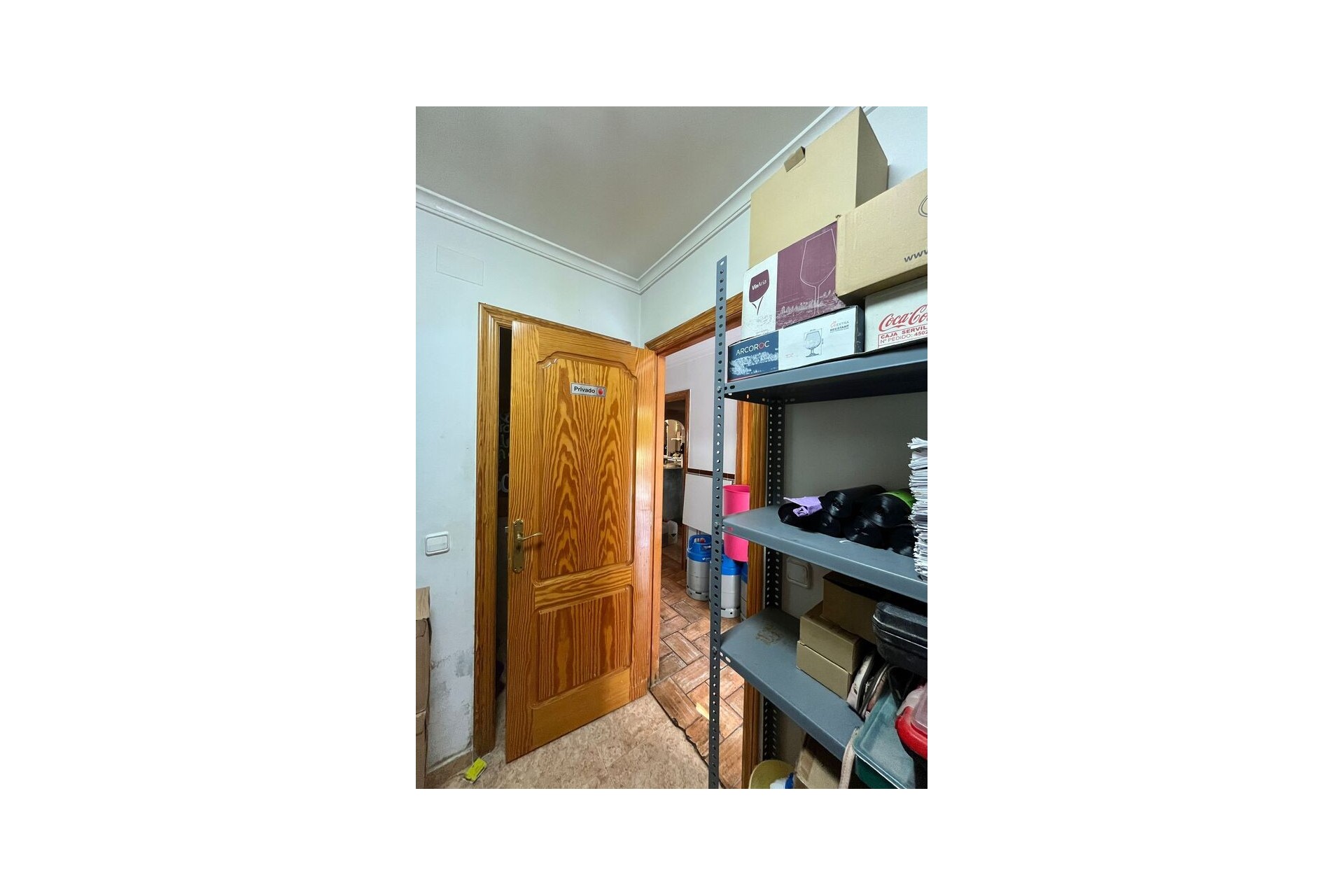 A Vendre - Commercial -
Javea