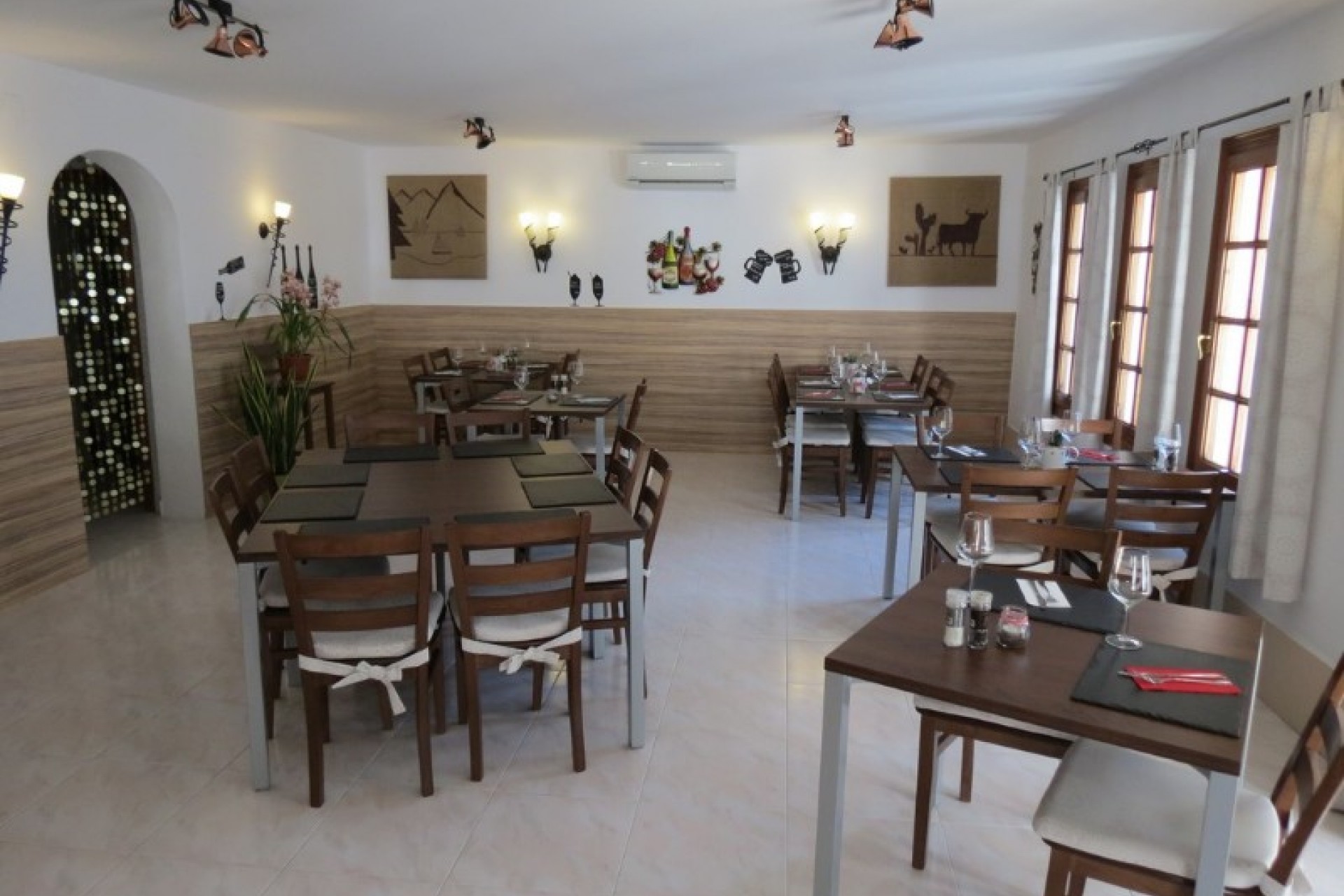 A Vendre - Commercial -
Moraira - Cap Blanc