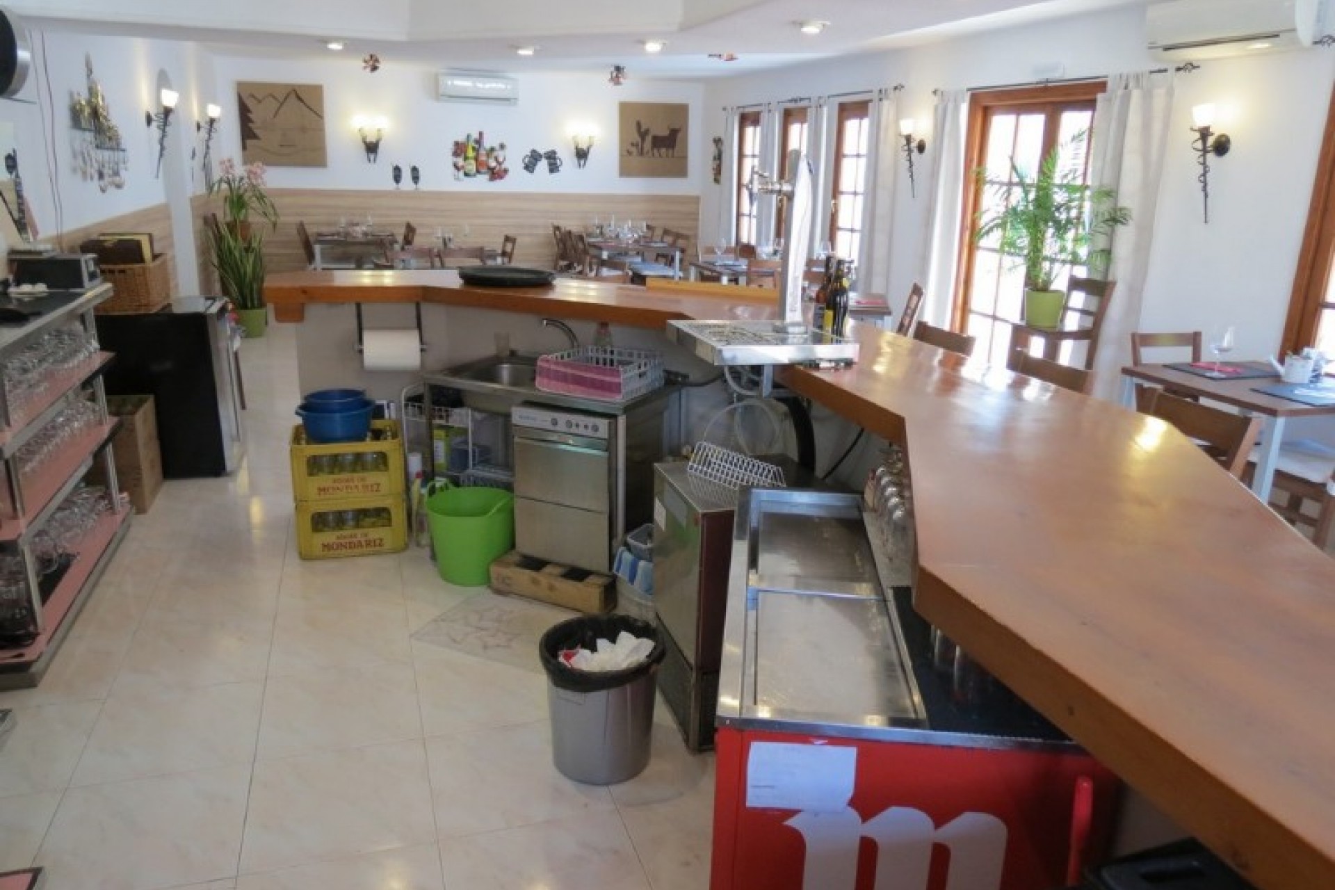 A Vendre - Commercial -
Moraira - Cap Blanc