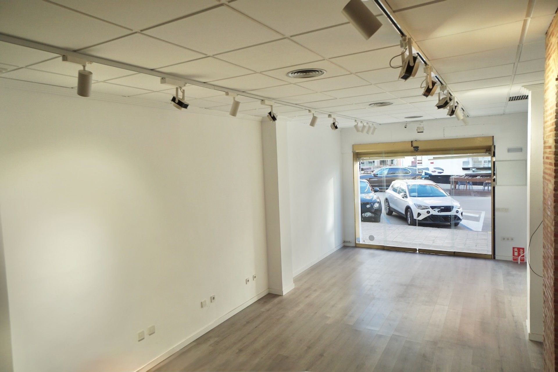 A Vendre - Commercial -
Moraira - Casco Urbano