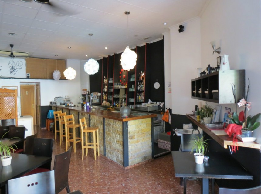 A Vendre - Commercial -
Moraira - Centre-ville