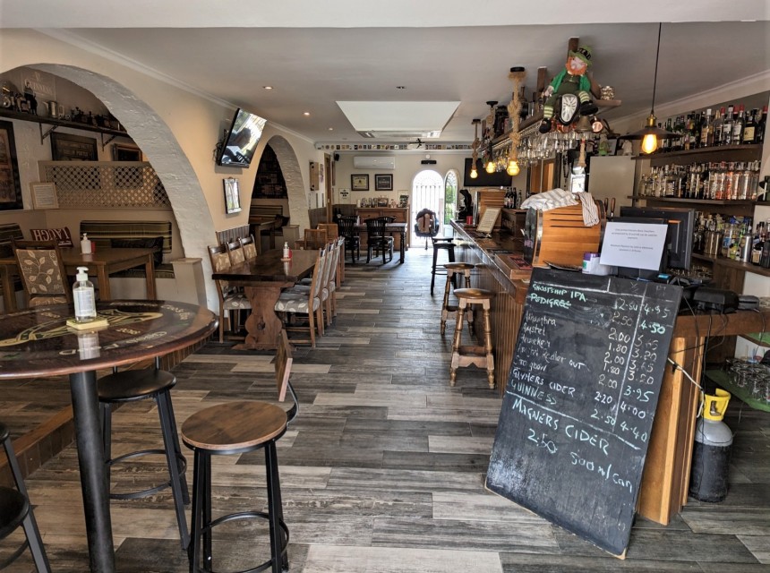 A Vendre - Commercial -
Moraira - La Cometa