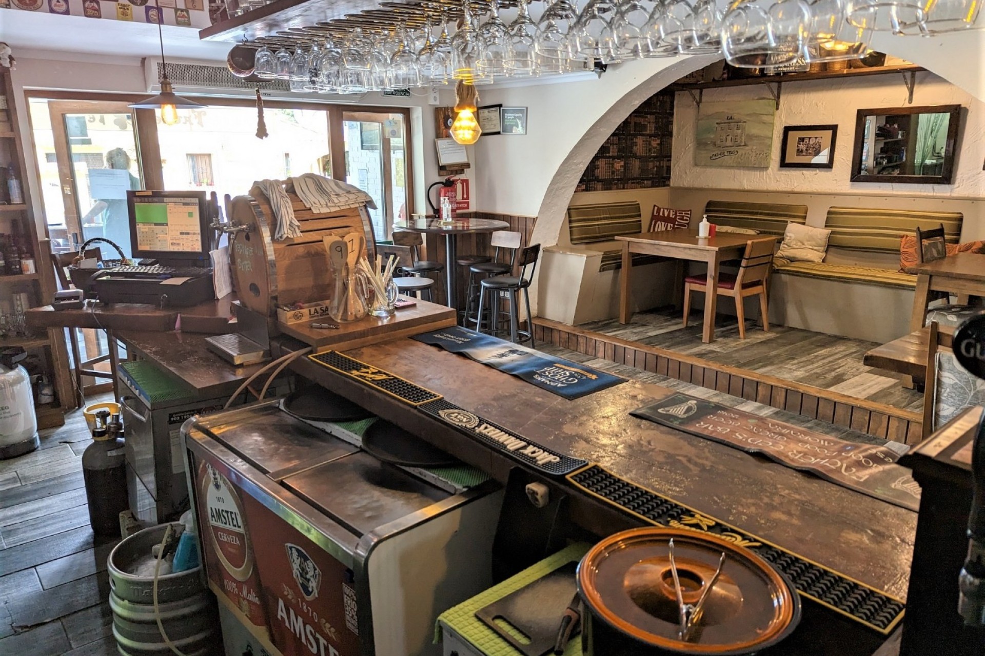 A Vendre - Commercial -
Moraira - La Cometa