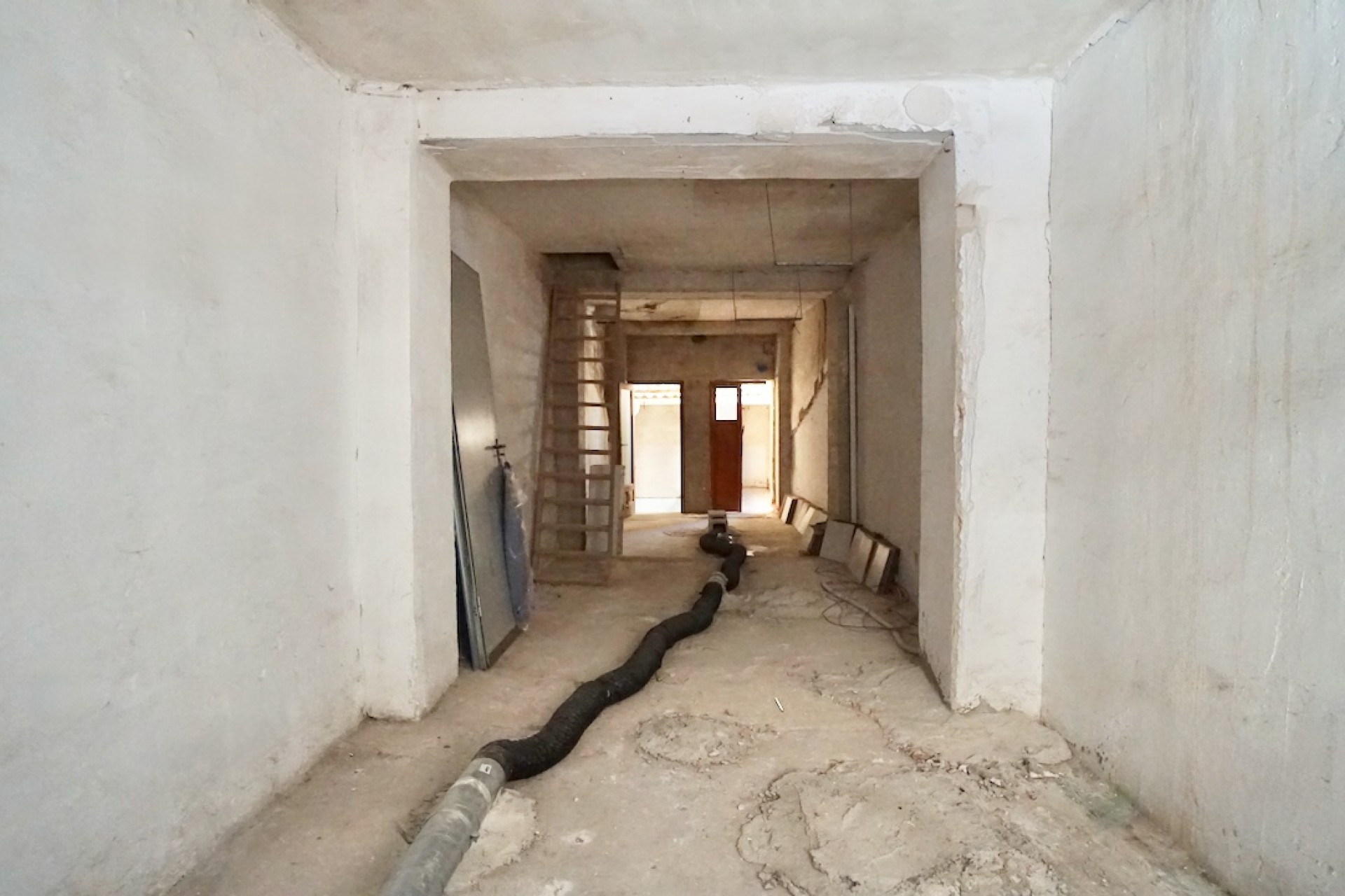 A Vendre - Commercial -
Moraira