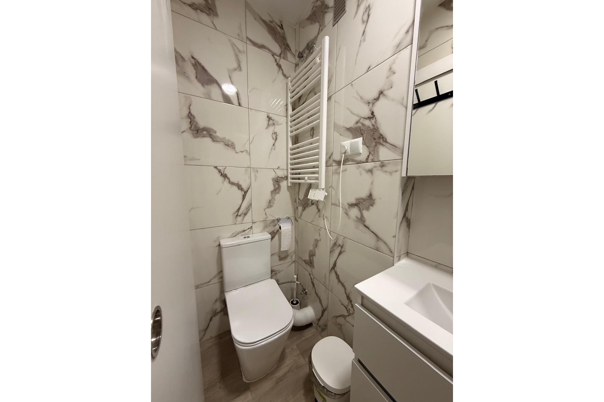 A Vendre - Estudio -
Torrevieja - Playa del cura