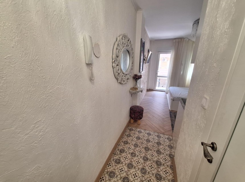 A Vendre - Estudio -
Torrevieja - Playa del cura