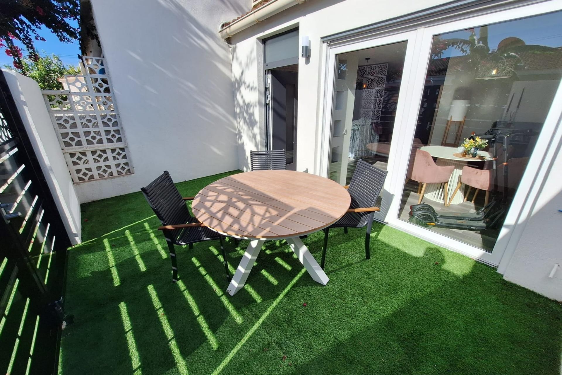 A Vendre - Estudio -
Torrevieja - Torretas