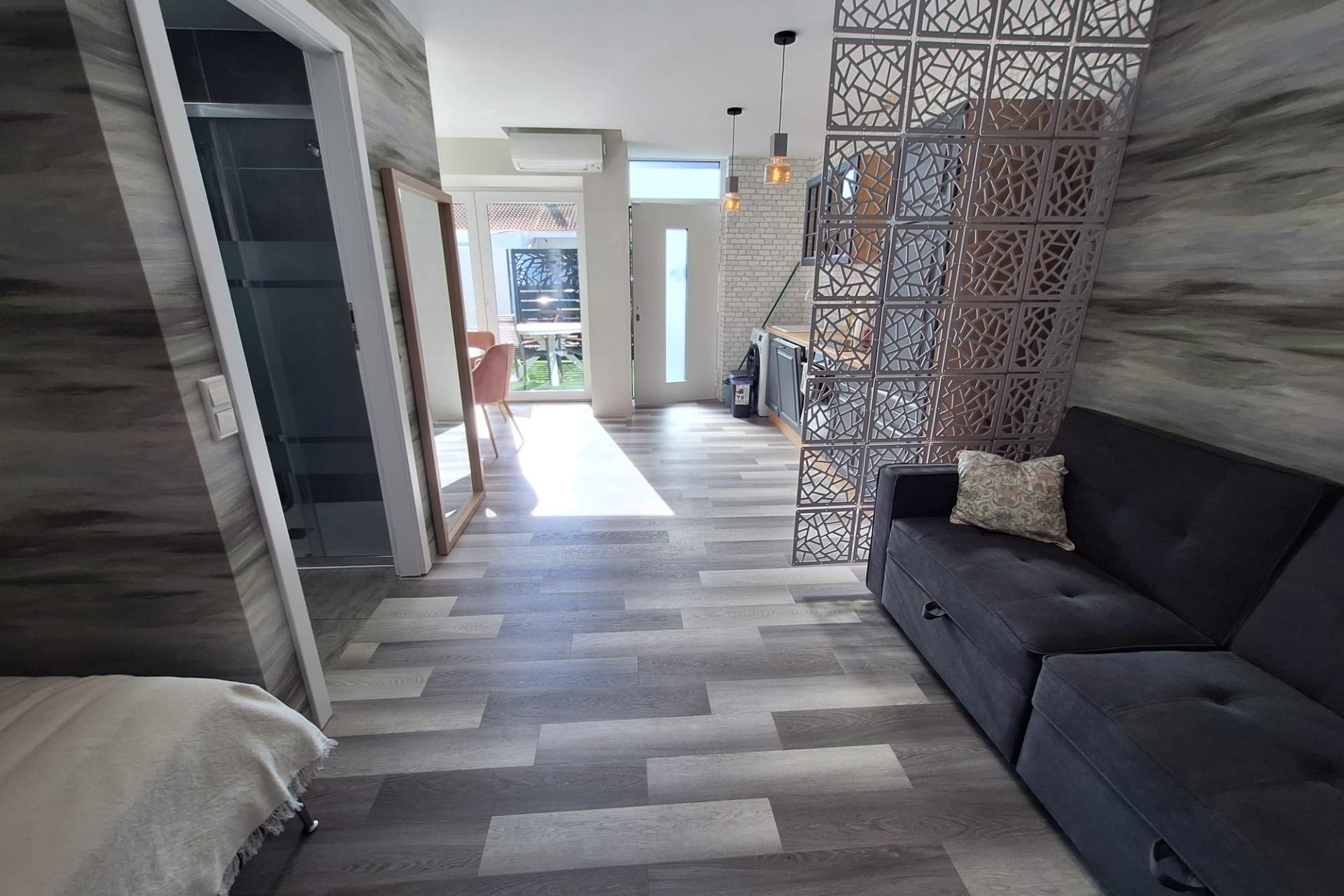 A Vendre - Estudio -
Torrevieja - Torretas