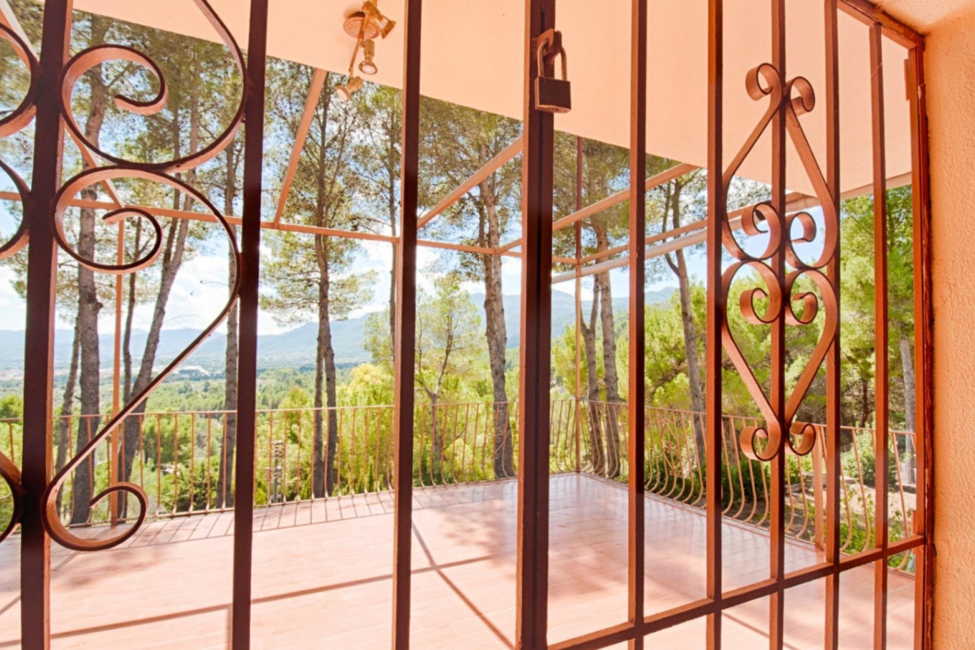 A Vendre - Finca -
Muro d'Alcoi - Turballos