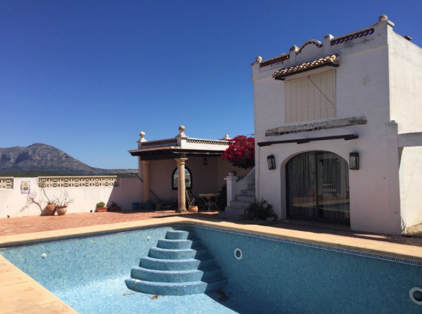 A Vendre - Finca / Propriété rurale -
Benitachell