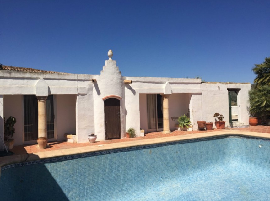 A Vendre - Finca / Propriété rurale -
Benitachell