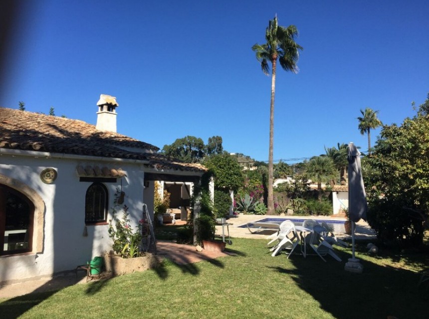 A Vendre - Finca / Propriété rurale -
Javea