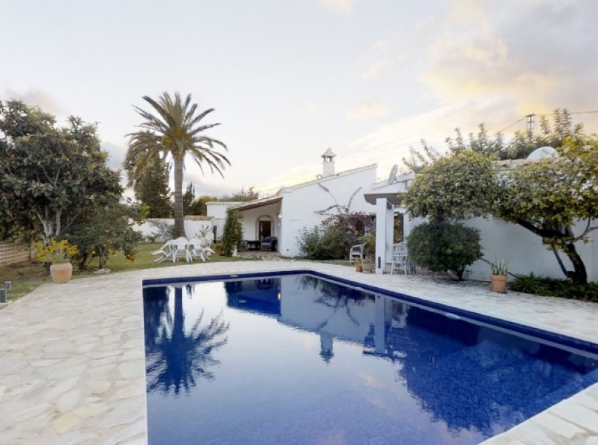 A Vendre - Finca / Propriété rurale -
Javea