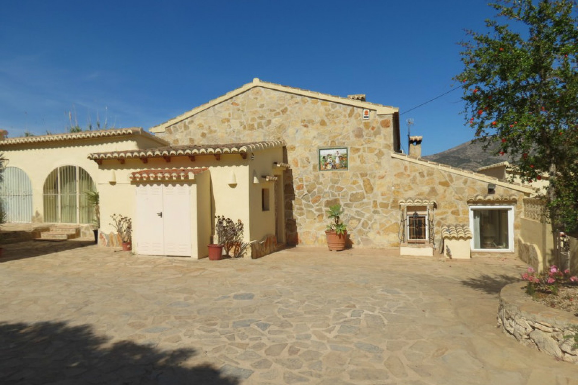 A Vendre - Finca / Propriété rurale -
Moraira
