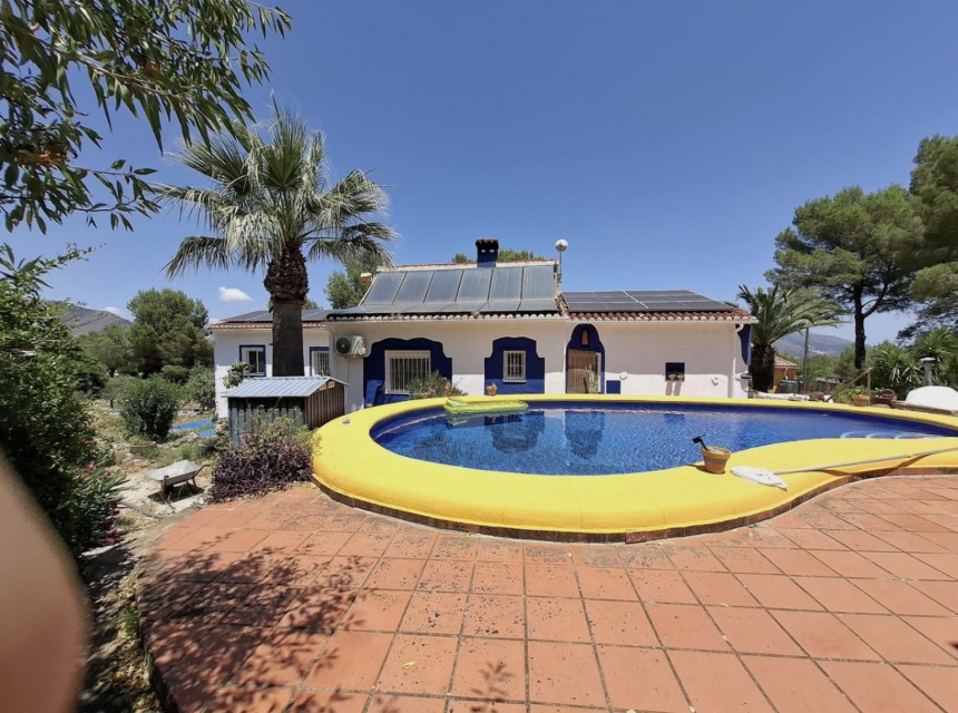 A Vendre - Finca / Propriété rurale -
Parcent