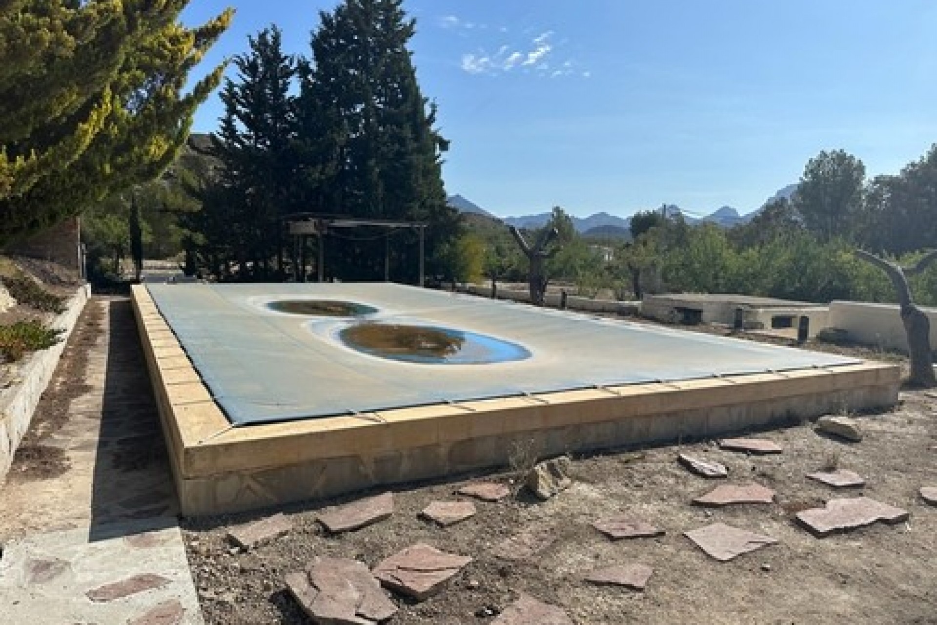 A Vendre - Finca / Propriété rurale -
Relleu